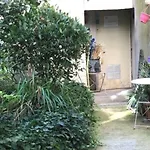 Design In Really Centre Of * Parigi