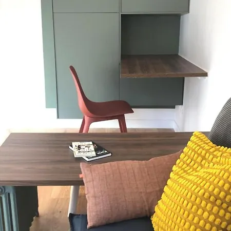 Design In Really Centre Of Παρίσι