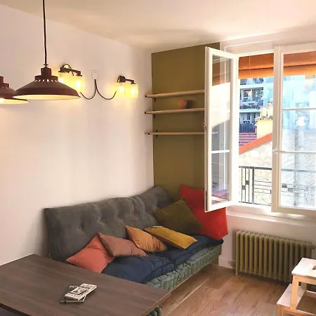 Design In Really Centre Of Париж